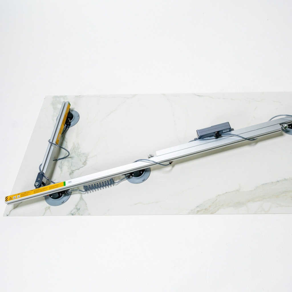 Omni Cubed Rotating Cup Arm  70 lb Additional Vacuum Cup Reinforcement - in use